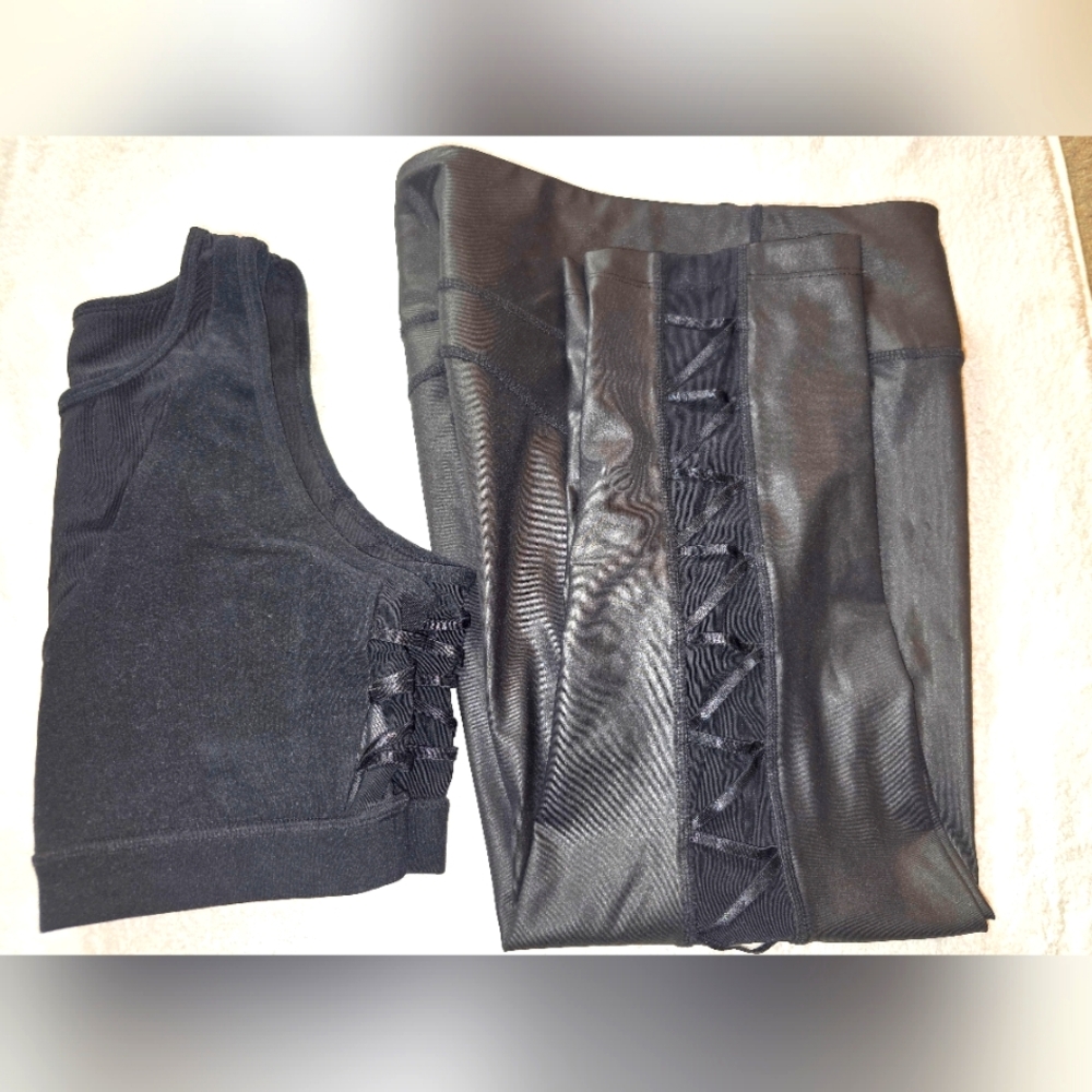 MPG Yoga/Leggings Set, Size L/XL, Black color, Capri/Crop
